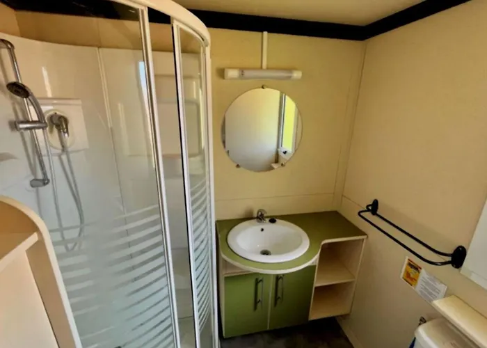 Camping Mobil-home 5 Pers. A Avec Terrasse - Api-1-52-1580 Espelette